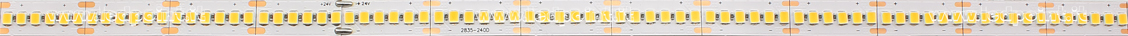 Striscia led 2835 24V IP20 2800-2900K 240led/m Striscia led 2835 24V IP20 2800-2900K 240led/m