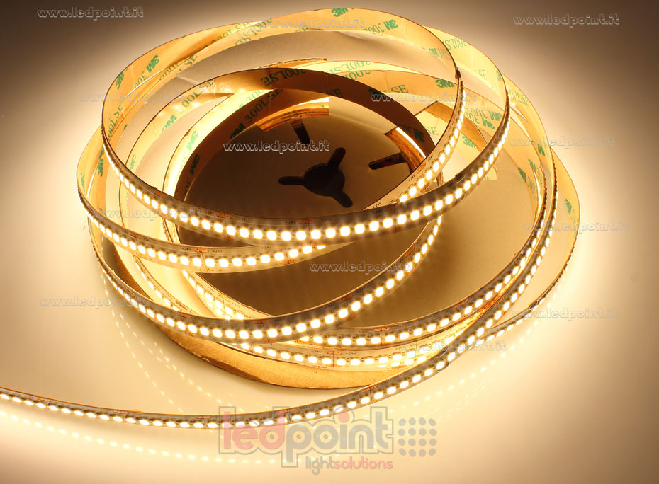 Striscia led 2835 24V IP20 2900-3100K 240led/m