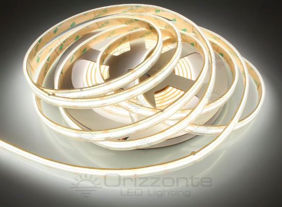 Immagine di Striscia led 5m bianco 4000K CRI >90 480led/m 12V 4,8W/m PCB 8mm controllo in corrente, IP65 tubo di silicone estruso bordi pieni interno vuoto